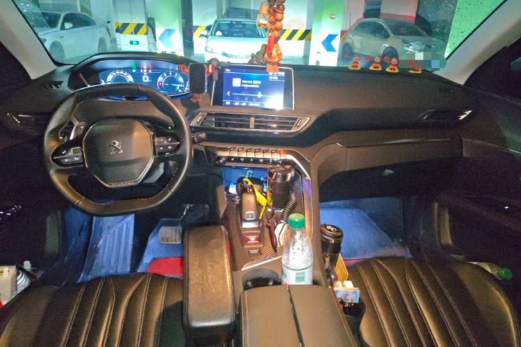 Used Peugeot 5008 2017 380THP 7-Seater Boundary-Free Edition Center Console