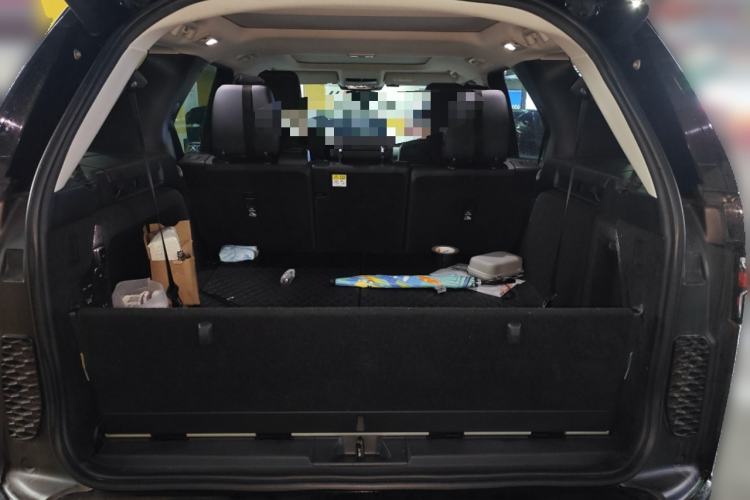 Used Land Rover Discovery 2021 360 PS R-Dynamic S