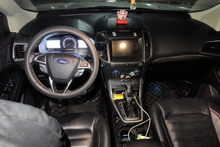 Used Ford Edge 2016 EcoBoost 245 Two-Wheel-Drive Titanium 7-Seater
