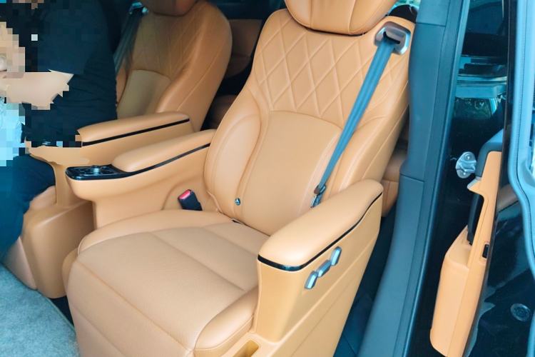 Used Wey Gaoshan 2025 Four-Wheel Drive Alpine 9
