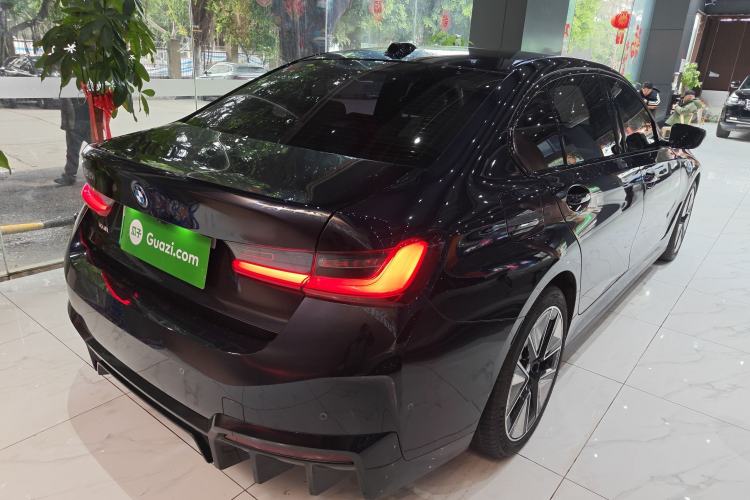 Used BMW i3 2025 eDrive 40 L Midnight Edition
