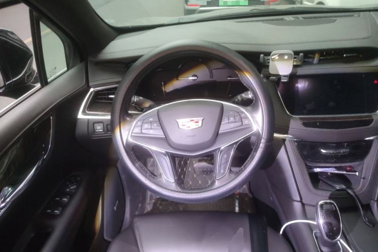 Used Cadillac XT5 2018 28E Four-Wheel Drive Tech Version