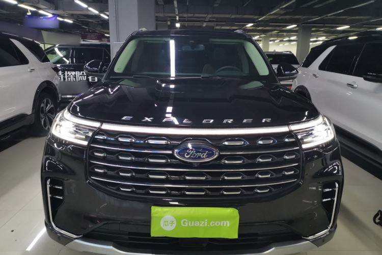 Used Ford Explorer 2023 EcoBoost 285 Four-Wheel Drive Titanium Edition 7-Seater Front