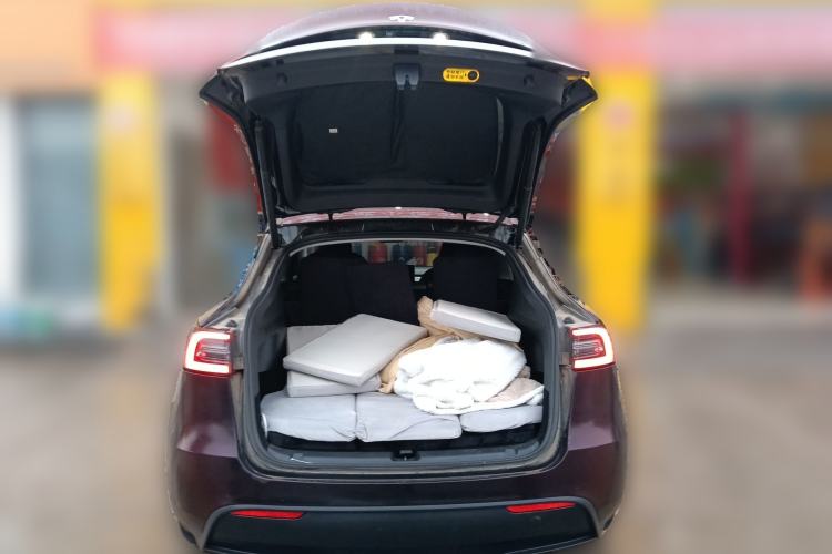 Used Tesla Model Y 2023 Rear-Wheel-Drive Version Trunk