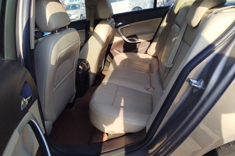 Used Buick Regal 2015 2.0L Elite Fashion Edition Left Rear Seat