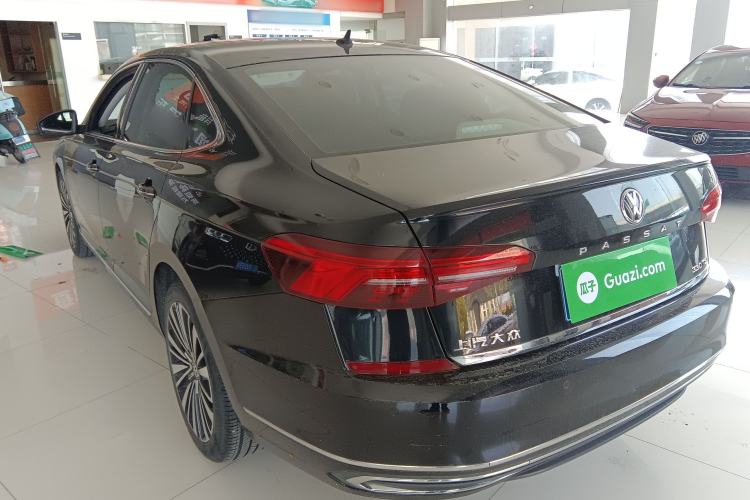 Used Volkswagen Passat 2019 330TSI Luxury Edition China VI Standard