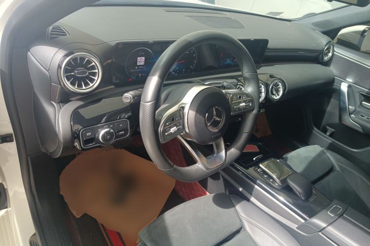 Used Mercedes-Benz A-Class 2022 Second Facelift A 200 L Sport Sedan Fashion Version