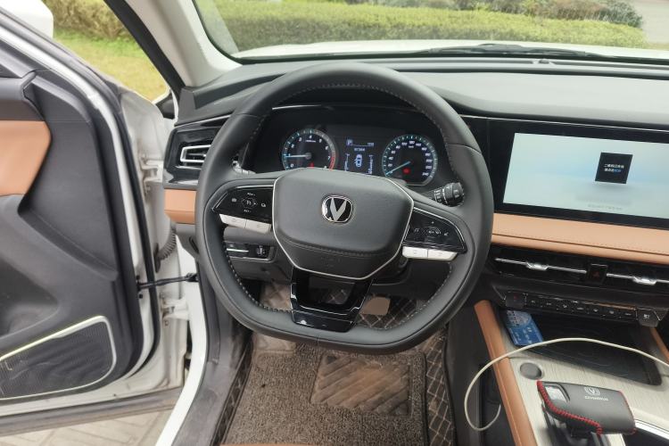 Used CHANGAN X7 PLUS 2024 1.5T Automatic Smart Enjoyment 5-Seater Steering Wheel