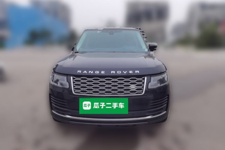 Used Land Rover Range 2022 3.0 L6 400 PS Classic Extended Version
