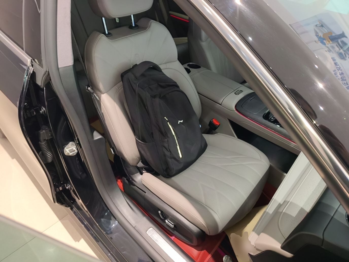 Geely Galaxy 8 2025 130km EM-P Starship Edition — снимка 19