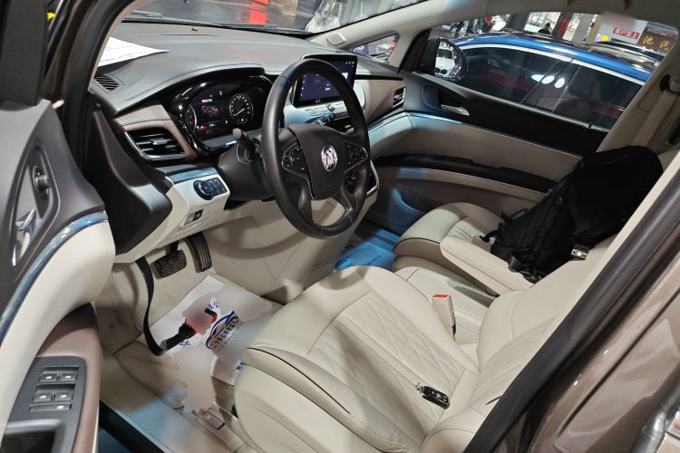 Used Buick GL8 2023 Land Executive Class 652T Luxury Model