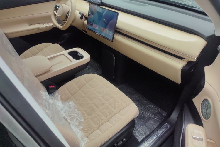 Used EXEED Star Era ET 2024 Range-Extended 200 Pro Interior 3