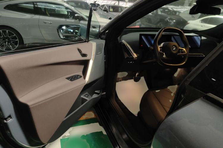 Used BMW iX 2022 xDrive40 Driver Seat