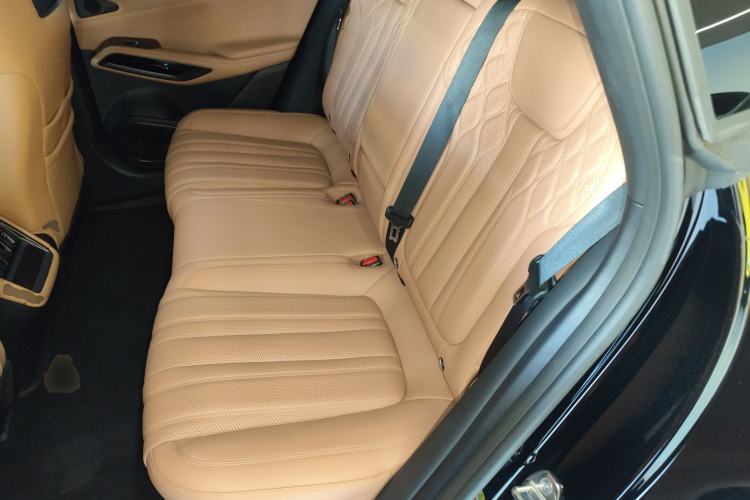 Used BYD Song L EV 2025 Intelligent Driving Version 662 km LiDAR Excellence Edition
