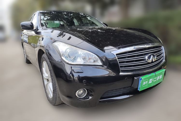 Used Infiniti M Series 2011 M37 model