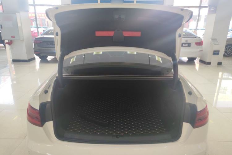 Used Audi A4L 2019 40 TFSI Ambition China VI