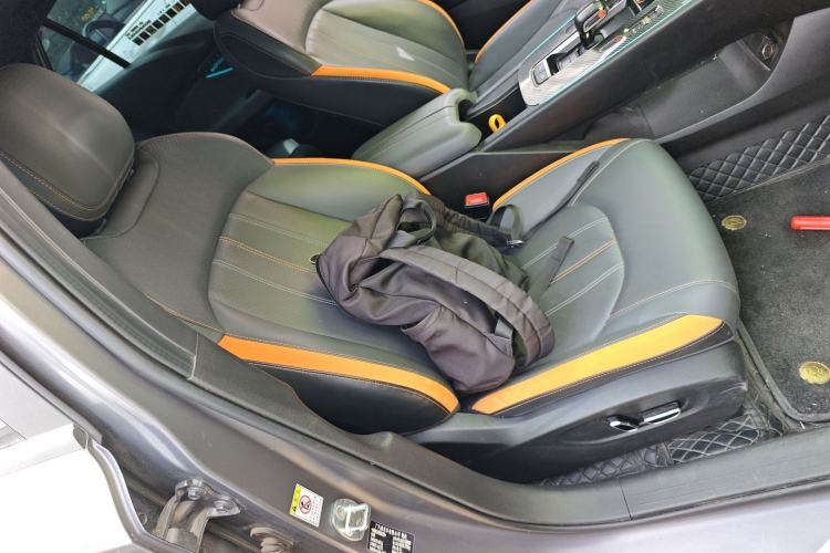 Used GAC Trumpchi EMPOW 2022 270T DCT J16 R-Style Track Edition Right Front Seat