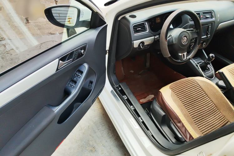 Used Volkswagen Sagitar 2014 Revised Version 1.6L Manual Leading Edition Driver Seat