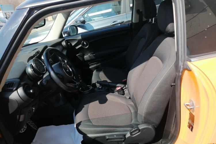 Used MINI 2014 1.5T COOPER Fun
