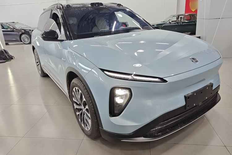 Used Nio ES6 2024 75 kWh Front Right 45 Deg