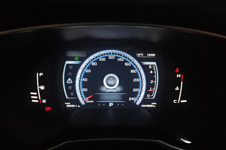 Used Geely Auto Emgrand X7 Sport 2016 1.8TD Automatic ZhiZun Version
