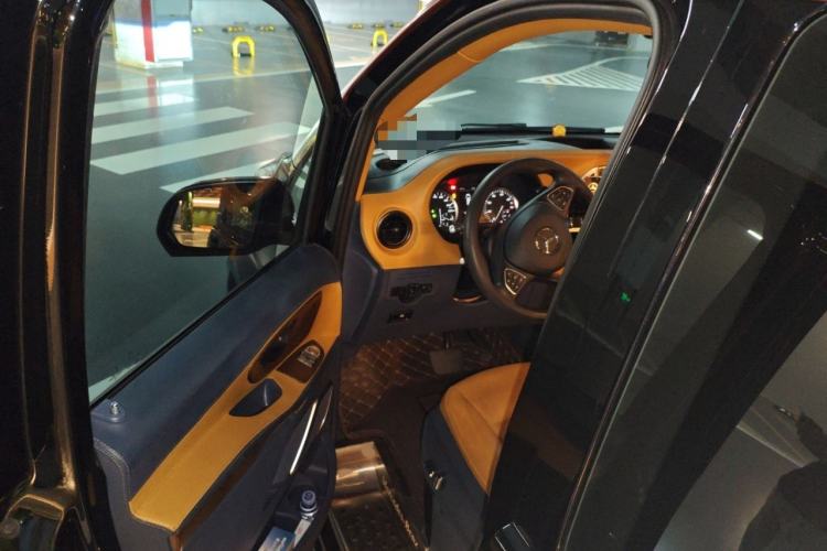 Used Mercedes-Benz Vito 2018 2.0T Elite Version 7 Seats China VI Emission Standard