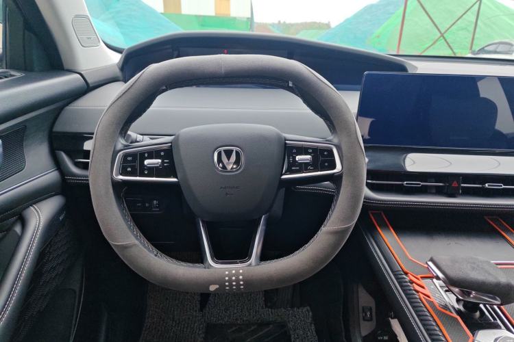 Used Changan UNI-K 2023 2.0T Two-Wheel Drive YueShang Trim