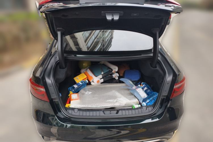 Used Jaguar XFL 2023 XFL 2.0T P300 Four-Wheel-Drive Flagship Sport Edition
