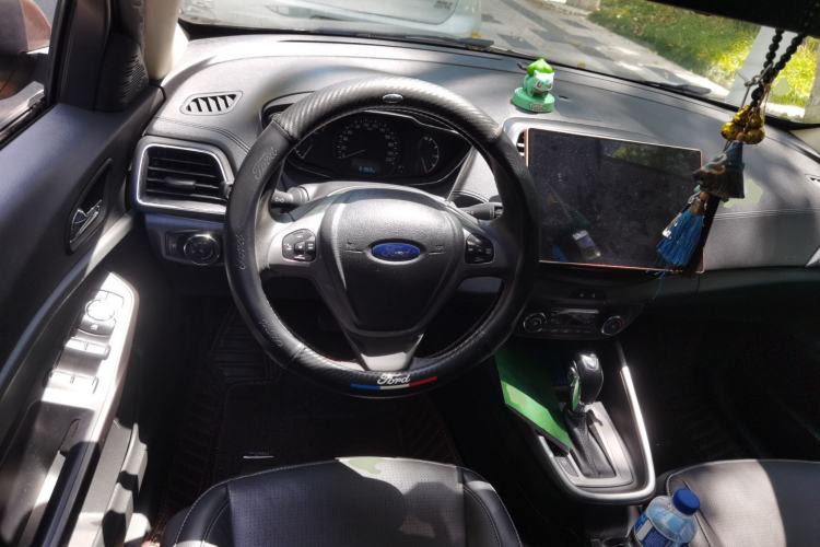 Used Ford Escort 2017 Happiness Edition 1.5L Automatic Fashion Version
