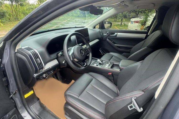 Used BYD Tang New Energy 2018 DM 2.0T All-Wheel Drive Smart Connectivity Enjoyment Model 5 Seats China V Emission Standard
