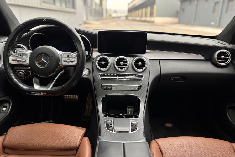 Used Mercedes-Benz C-Class 2020 C 260 Coupe Interior 1