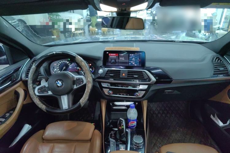 Used BMW X4 2019 xDrive25i M Sport Package Center Console