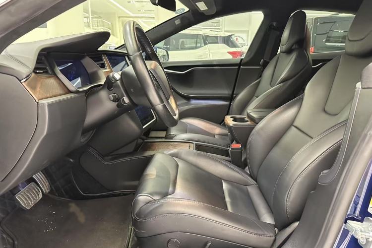 Used Tesla Model S 2017 S 75D Standard Range Edition Interior 2