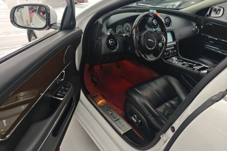 Used Jaguar XJ 2018 XJL 3.0 SC Two-Wheel-Drive Elegant Business Edition
