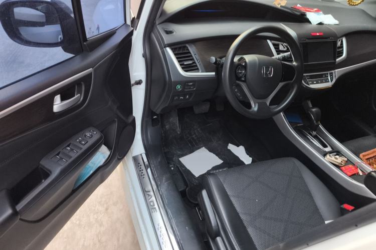 Used Honda Jade 2014 1.8L Automatic Comfort Elite Version 5 Seats