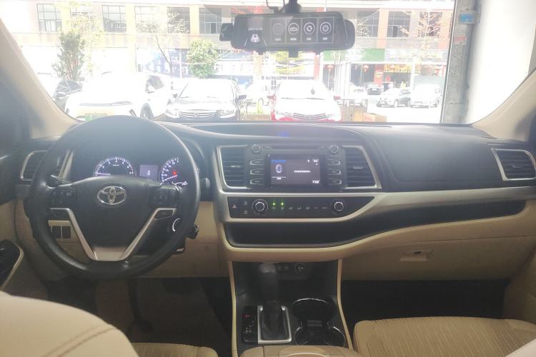 Used Toyota Highlander 2018 2.0T Two-Wheel Drive Elite Edition 7 Seats China VI Standard

