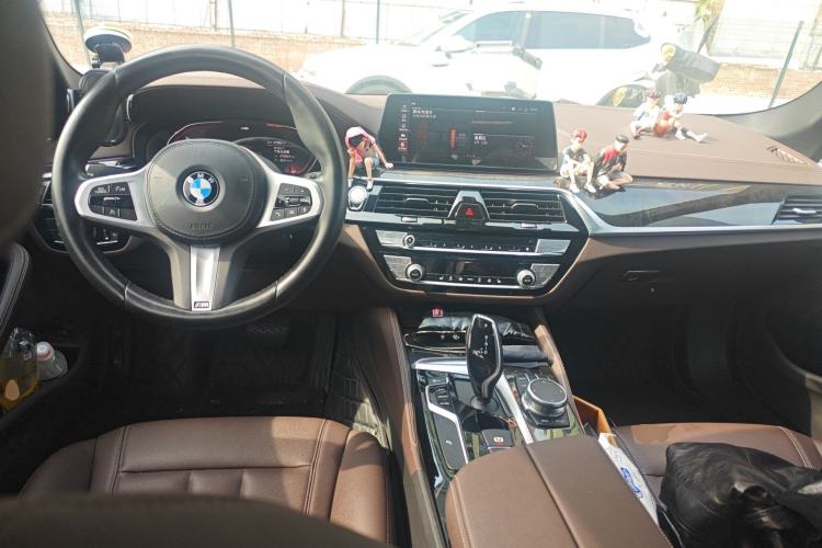 Used BMW 5 Series 2020 525Li M Sport Package Center Console