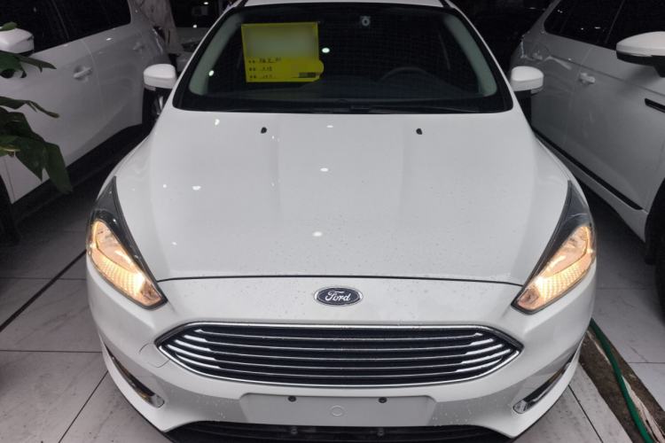 Used Ford Focus 2015 Sedan EcoBoost 180 Automatic Elite Model