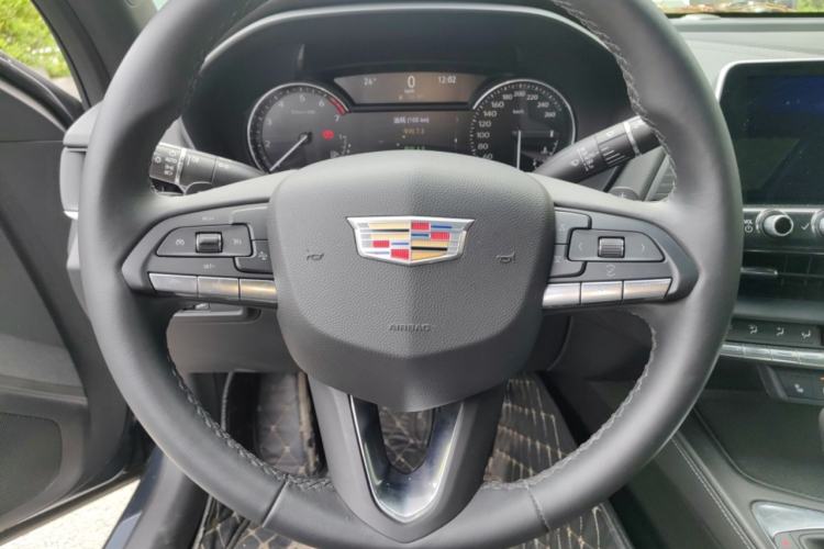 Used Cadillac CT4 2021 28T Luxury Model Steering Wheel