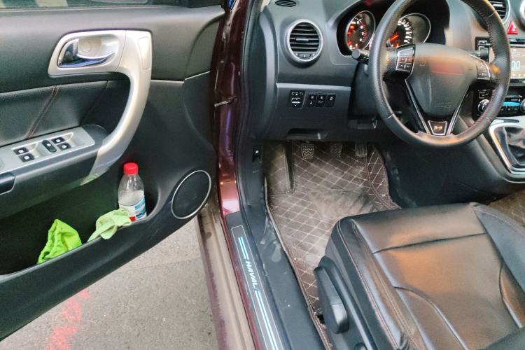 Used Haval H6 2013 Upgraded Model 1.5T Manual Two-Wheel Drive Urban Version