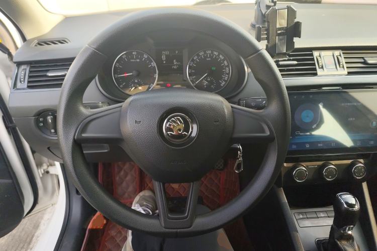 Used Skoda Octavia 2017 Classic Model 1.6L Automatic Standard Edition
