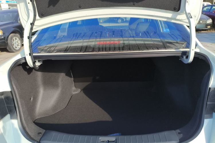 Used Venucia D60 2023 PLUS 1.6L XE CVT Trendy Edition