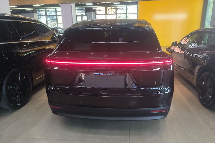 Used Li Auto Li Auto i6 2025 Model Two-Wheel-Drive Standard Type
