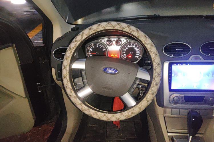 Used Ford Focus 2011 Sedan 1.8L Automatic Luxury Model
