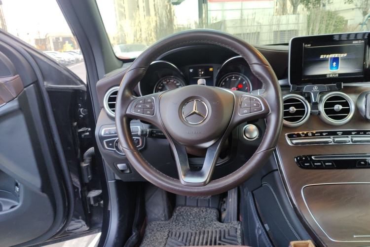 Used Mercedes-Benz GLC 2019 GLC 300 L 4MATIC Dynamic Model