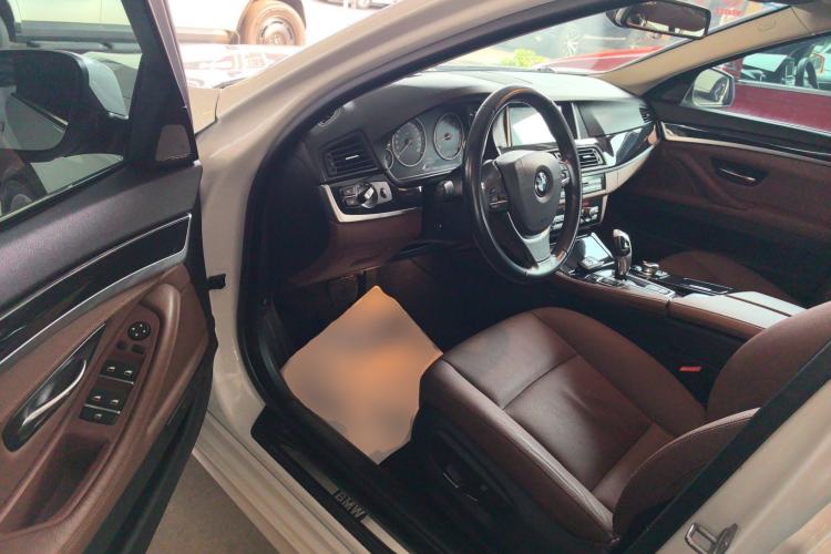 Used BMW 5 Series 2017 520Li Elegant Edition
