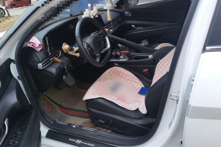 Used Hyundai Elantra 2022 1.5L CVT LUX Prestige Edition