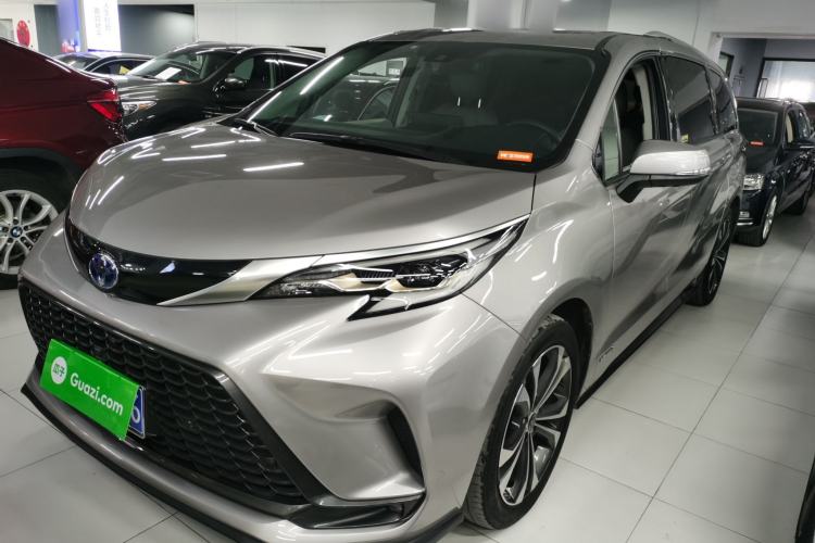 Used Toyota Granvia 2022 2.5L Hybrid Premium Edition