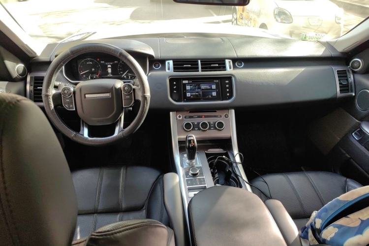 Used Land Rover Range Sport  Center Console