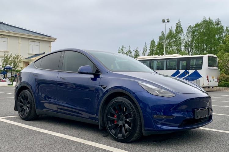 Used Tesla Model Y 2021 Long-Range All-Wheel-Drive Version